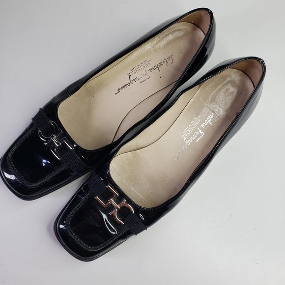 Salvatore Ferragamo Patent Leather Horse Bit Buckle Heels 7‎ Square Toe - Picture 2 of 9
